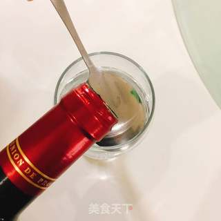 红酒雪碧的做法步骤：3