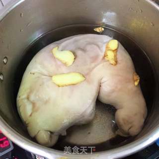 香辣拌猪肚的做法步骤:2