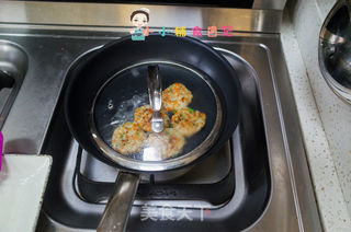 蔬菜肉末煎米饼的做法步骤:12