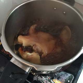 香卤猪耳朵的做法步骤:5