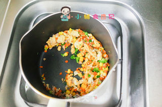 玉米肉末炒蛋饭的做法步骤:9