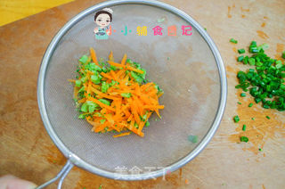 10个月以上辅食肉末蔬菜玉子烧的做法步骤:5