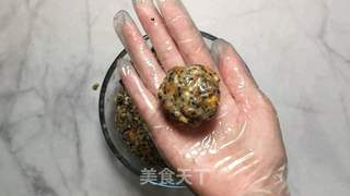 五仁馅月饼的做法步骤:4