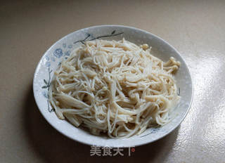 剁椒肉末金针菇的做法步骤:5
