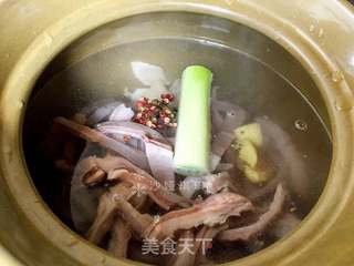 清炖土鸡猪肚汤的做法步骤:9