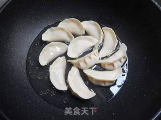 萝卜丝煎饺的做法步骤:6