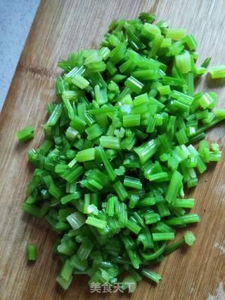 芹菜馅蒸饺的做法步骤:3
