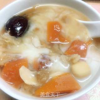 桃胶木瓜银耳糖水的做法步骤:4