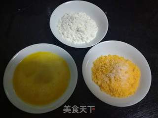 自制零食一一油炸黄金虾的做法步骤：4