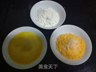 自制零食一一油炸黄金虾的做法步骤:4