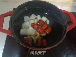 山药百合小米粥,调理脾胃,去湿气消浮肿,适合任何年龄,美味又健康,家庭餐桌必备的做法步骤:5