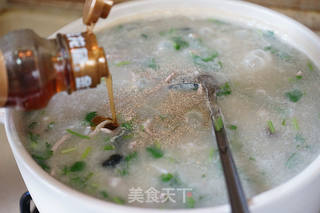 干贝皮蛋瘦肉粥的做法步骤:12