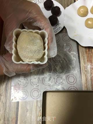 广式月饼的做法步骤:8