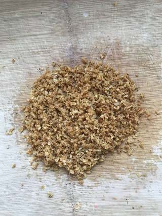 小白菜虾皮鸡蛋饼的做法步骤:2