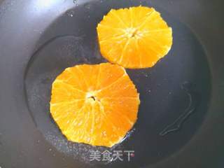 香橙鸡扒的做法步骤:7