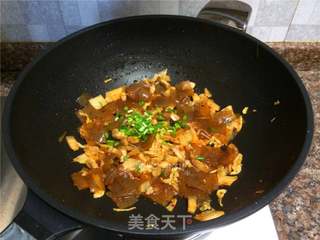 辣白菜炒苕皮的做法步骤:9