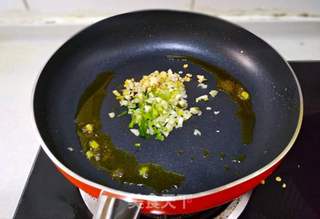 鸡蛋什锦炒饭的做法步骤:11