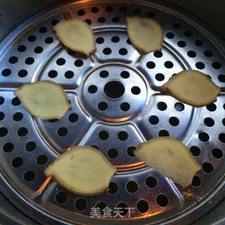 清蒸大闸蟹的做法步骤:2