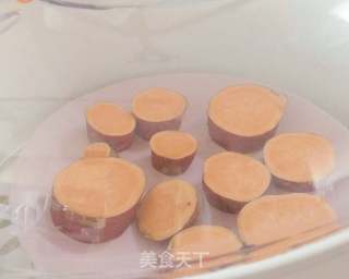 宝宝辅食 6m+ 美味红薯泥的做法步骤:4