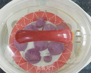 宝宝辅食 富含花青素的紫薯泥的做法步骤:3