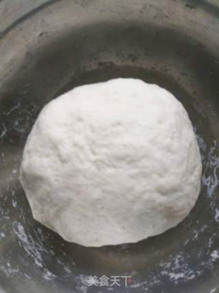 鲜肉韭菜水饺的做法步骤:2