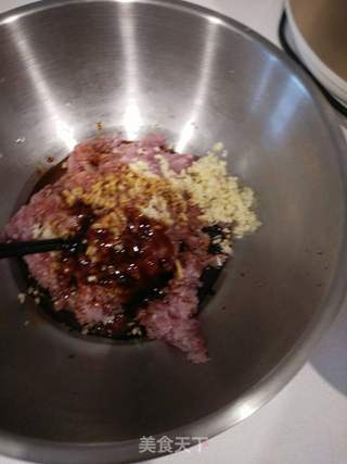 猪肉大葱水饺的做法步骤:3