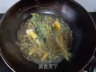 泡椒黄骨鱼的做法步骤:10