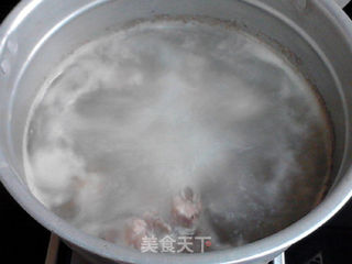 莲藕苹果排骨汤的做法步骤:6