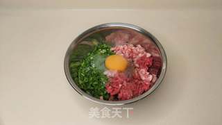 香煎玫瑰饺子的做法步骤:2