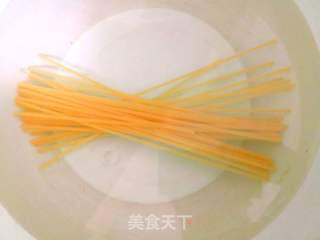 红酒牛肉意面的做法步骤:3