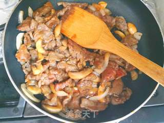 红酒牛肉意面的做法步骤:7