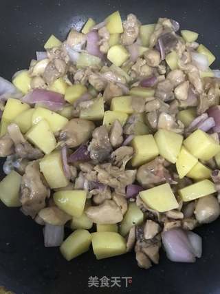 【飘香咖喱鸡饭】——老少皆宜滴快手懒人菜+饭的做法步骤:9