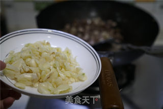 肉酱藕丁拌面的做法步骤：6