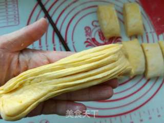 南瓜花卷的做法步骤:13