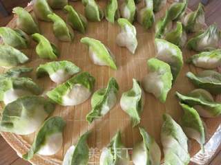 香菇胡萝卜肉馅饺子的做法步骤:4