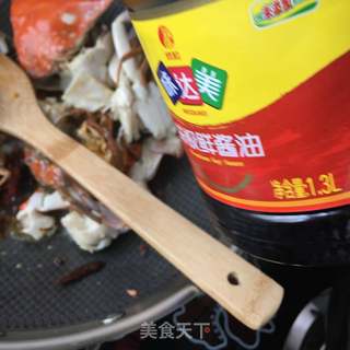吮指麻辣蟹的做法步骤:10