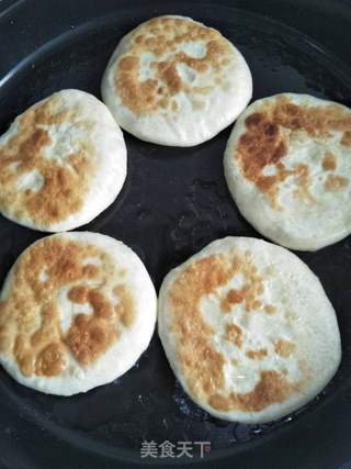 芝麻盐饼的做法步骤：9