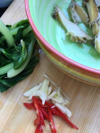 鲍鱼拌油菠菜的做法步骤：8