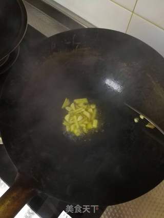 红烧大虾的做法步骤：2