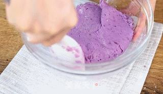 减脂小点心,香甜软糯的紫薯芝麻饼的做法步骤:7