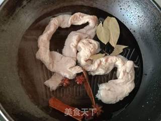 麻辣肥肠的做法步骤:3