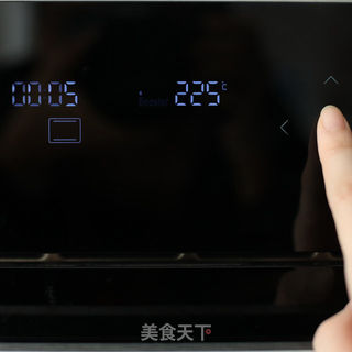 流心奶黄月饼,越心软越好吃的做法步骤:16