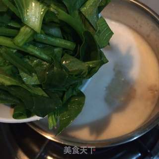 菠菜燕麦粥的做法步骤:3