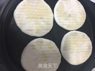 洋葱牛肉馅饼的做法步骤:11