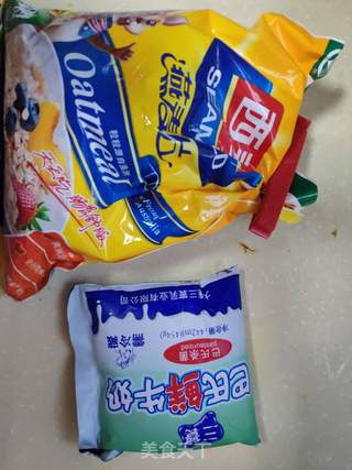 粥 快手粥 牛奶燕麦粥的做法步骤：1