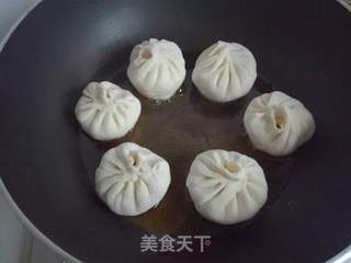猪油渣萝卜水煎包的做法步骤:18