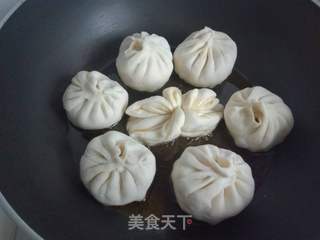 猪油渣萝卜水煎包的做法步骤:19