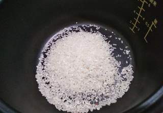 玉米胡萝卜肉末粥的做法步骤:3