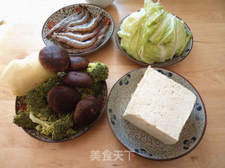 鲜虾火锅的做法步骤:4