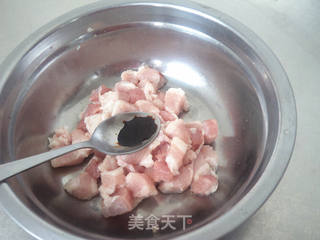 肉丁炸酱的做法步骤：3